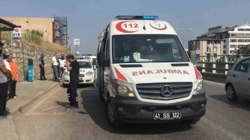 Araca çarpmamak için ani fren yaptı, başı cama çarpan 2 yolcu yaralandı
