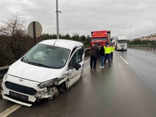 Arızalanan otomobil zincirleme kazaya sebep oldu: 1 yaralı
