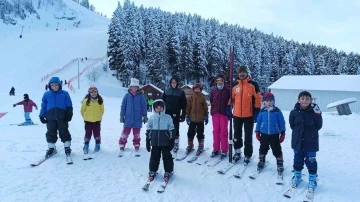 Artvin’de ara tatilde açılan kayak kurslarına ilgi yoğun
