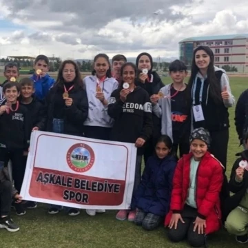 Aşkale Belediyespor’un atletizm başarısı gururlandırıyor
