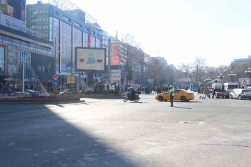 Ataşehir Belediyesinden ‘billboardlarda afiş yayınlatma’ iddialarına ilişkin açıklama
