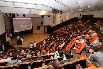 AÜ Tıp Fakültesi’nde yeni müfredat ile yeni dönem
