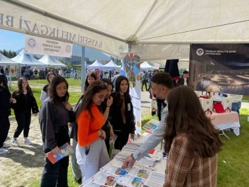 AÜB Üniversite Tanıtım ve Tercih Fuarı başladı
