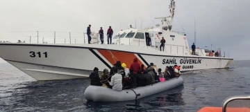 Aydın’da 35 düzensiz göçmen kurtarıldı
