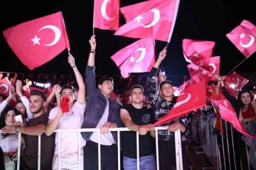 Aydın’da gençler, 19 Mayıs’ı coşkuyla kutladı
