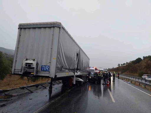 Aydın-Muğla karayolunda zincirleme kaza: 5 yaralı
