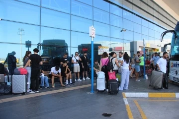 Aydın Şehirlerarası Otobüs Terminali’nde Kurban Bayramı yoğunluğu
