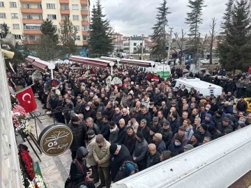 Aynur Özaydemir’in cenaze törenine yoğun katılım
