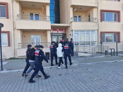 Ayvacık’ta darbedilen kişi hayatını kaybetti, 2 kişi tutuklandı
