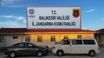 Ayvalık’ta 15 göçmen ve 2 yabancı uyruklu organizatör yakalandı
