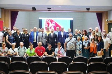 Ayvalık’ta esnafla yaz sezonu öncesi değerlendirme toplantısı yapıldı
