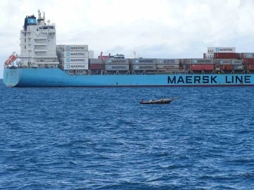 Babülmendep Boğazı’nda Maersk’e ait gemilere füze saldırısı