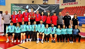 Badmintonda “Büyükler Türkiye Şampiyonu” Erzincan oldu
