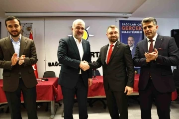 50 kişi Gelecek Partisi’nden istifa edip AK Parti’ye katıldı