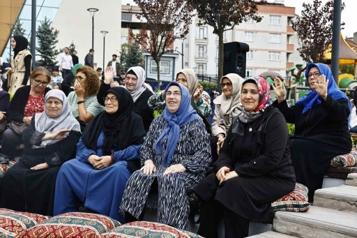 Bağcılar’da düzenlenen 1. Yaşlılık Şurası’nda iki nesil bir araya geldi
