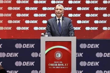 Bakan Bolat: &quot;Bu yılın ilk 19 günlük verilerine göre yıllık bazda 256 milyar dolarlık ihracatın üzerine çıktık”
