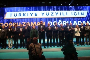 Bakan Çavuşoğlu: &quot;Ülkemize bahar çoktan geldi, artık yaz zamanı&quot;
