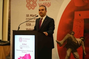 Bakan Kacır: &quot;Bol yıldızlı bayrakların değil, ay yıldızlı bayrağın gölgesinde cumhuriyeti kurduk&quot;
