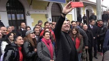 Bakan Kasapoğlu Kırıkkaleli gençlere müjdeyi verdi: &quot;Spor salonunun inşasına başladık&quot;
