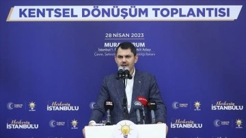 Bakan Kurum, Bağcılar'da kentsel dönüşüm bekleyen vatandaşlarla buluştu