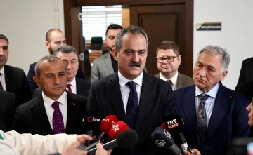 Bakan Özer: “Eğitime sadece temel ve ortaöğretim olarak değil, bütün olarak bakıyoruz”
