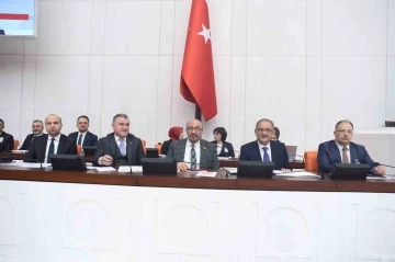 Bakan Özhaseki: “İstanbul’da 300 bin konutun dönüşümünü sağlayacağız”
