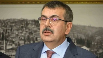 Bakan Tekin: &quot;Başka ülkede okusak ’devrim yapmışlar’ diyebileceğimiz rakamlar var ama politikada bu çok eleştiri konusu oluyor&quot;
