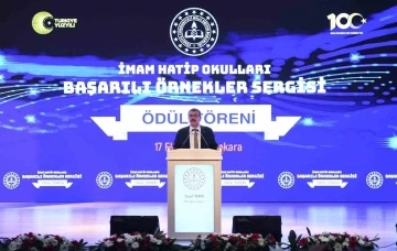 Bakan Tekin: &quot;Çocuklarımızın önce ana dilini, ana dil becerilerini geliştirmelerini arzu ediyoruz&quot;
