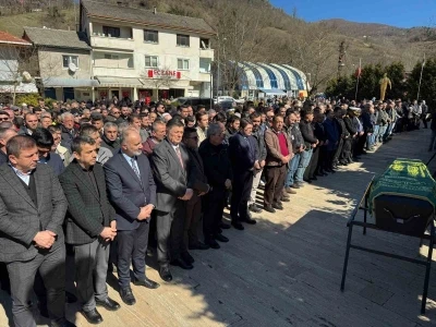 Bakan Tunç, eski belediye başkanının cenaze törenine katıldı
