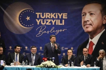 Bakan Tunç: &quot;İzmir AK belediyecilik için hazır, İzmirlilerle beraber başaracağımıza yürekten inanıyorum&quot;
