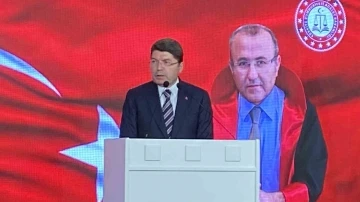 Bakan Tunç: &quot;Mehmet Selim Kiraz’a sıkılan kurşun Türkiye’ye sıkılan kurşundu, adalete, hukuka sıkılan kurşundu&quot;
