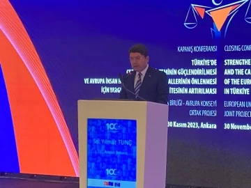 Bakan Tunç: “Türkiye insan haklarına saygılı bir hukuk devletidir“
