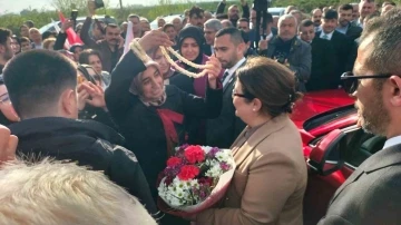 Bakan Yanık aday tanıtımı toplantısına Togg ile geldi