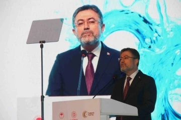 Bakan Yumaklı: &quot;Zannettiğimiz gibi sınırsız bir su kaynağımız yok&quot;
