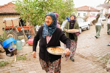 Balıkesir’de asırlardır süregelen gelenek ’düğün sinisi’
