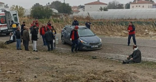 Balıkesir'de Bursa plakalı araç kaza yaptı: 6 yaralı 