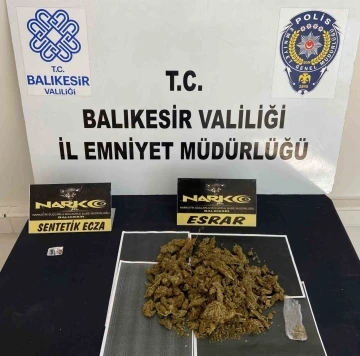 Balıkesir’de polisten 9 şüpheliye uyuşturucu operasyonu
