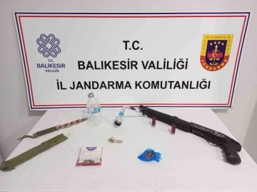 Balıkesir’de uyuşturucu taciri 6 kişi yakalandı