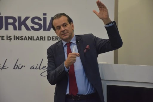 BALKANTÜRKSİAD Ekonomist Murat Sağman'ı ağırladı