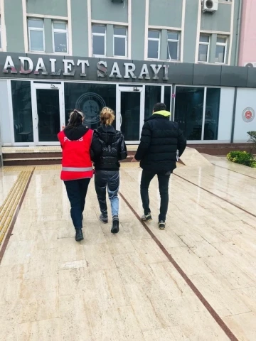 Bandırma’da aparta fuhuş operasyonu
