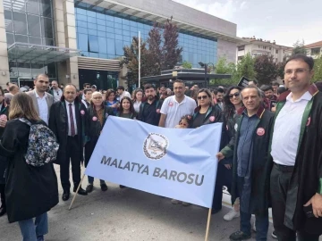 Baro Başkanı Demez, depremzede avukatların taleplerini iletti
