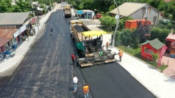 Başiskele’nin tahrip olan yolları asfaltlanıyor
