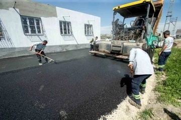 Başkan Akay: &quot;4 yılda 520 bin ton sıcak asfalt döktük&quot;
