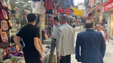 Başkan Alan, Fevzipaşa Caddesi’nde esnafları gezdi
