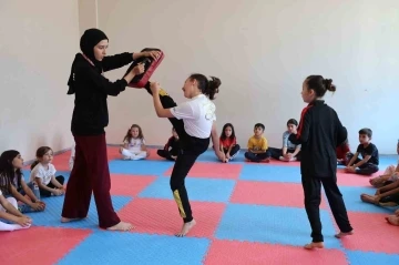 Başkan Altay: &quot;Tüm çabamız güçlü bir gençlik için&quot;
