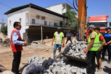 Başkan Aras Yalıkavak ve Mumcular yol çalışmalarını inceledi
