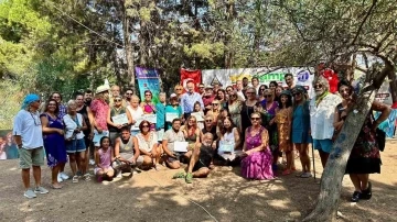 Başkan Atabay, sanatçılara sertifikalarını takdim etti
