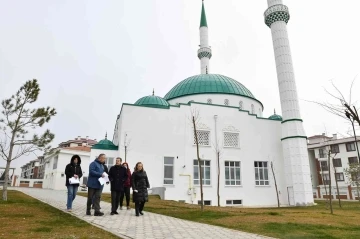 Başkan Ataç yapımı süren parkları inceledi
