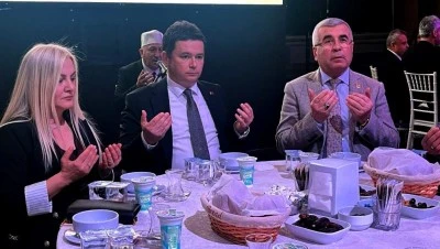 Başkan Aydın muhtarlar ve meclis üyelerine iftar verdi