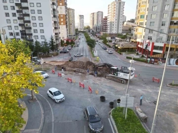 Başkan Büyükkılıç; &quot;Talas Mevlana yağmur suyu rehabilitasyon çalışmalarında sona gelindi&quot;
